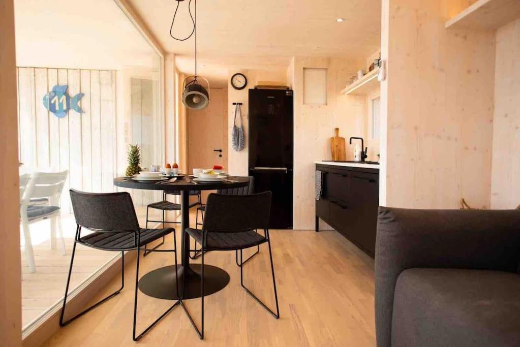 Tiny House 11 Buqez, Sea & Sunset View, Terrace *